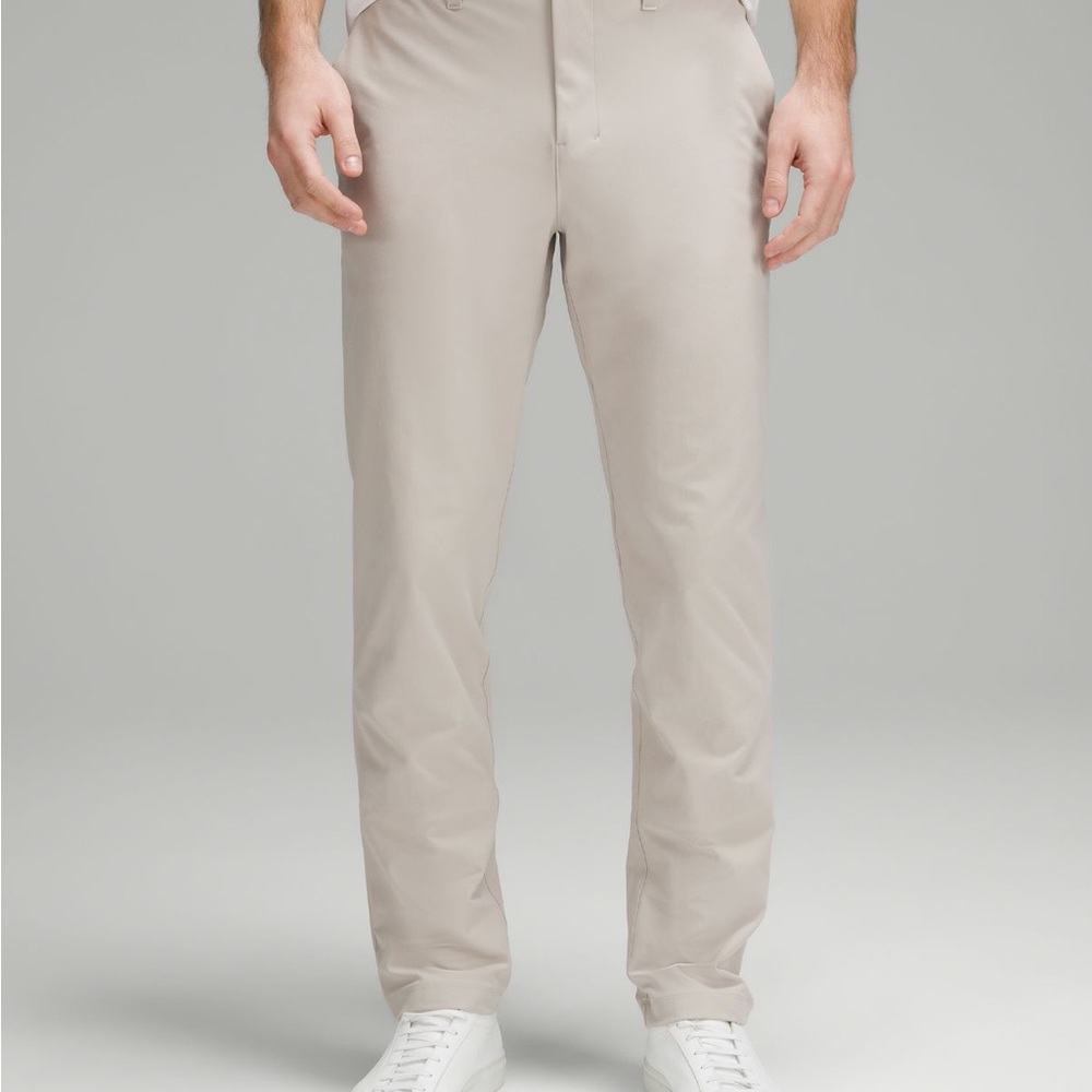 Men's size 38w 28L ABC Lululemon classic fit trouser